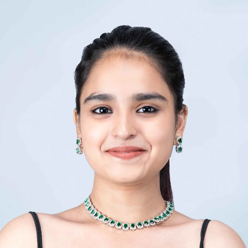 Simple Chain Necklaces-Nipura Sparkling Basil Green Necklace-set