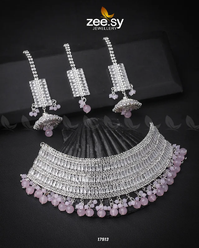 Stunning Pendant Necklaces for Brides-Sumayah's Choker Necklace