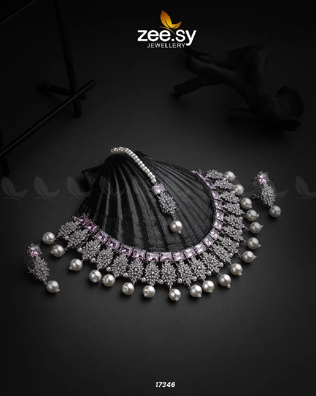 Stylish Necklaces for Brides-Preeti Necklace