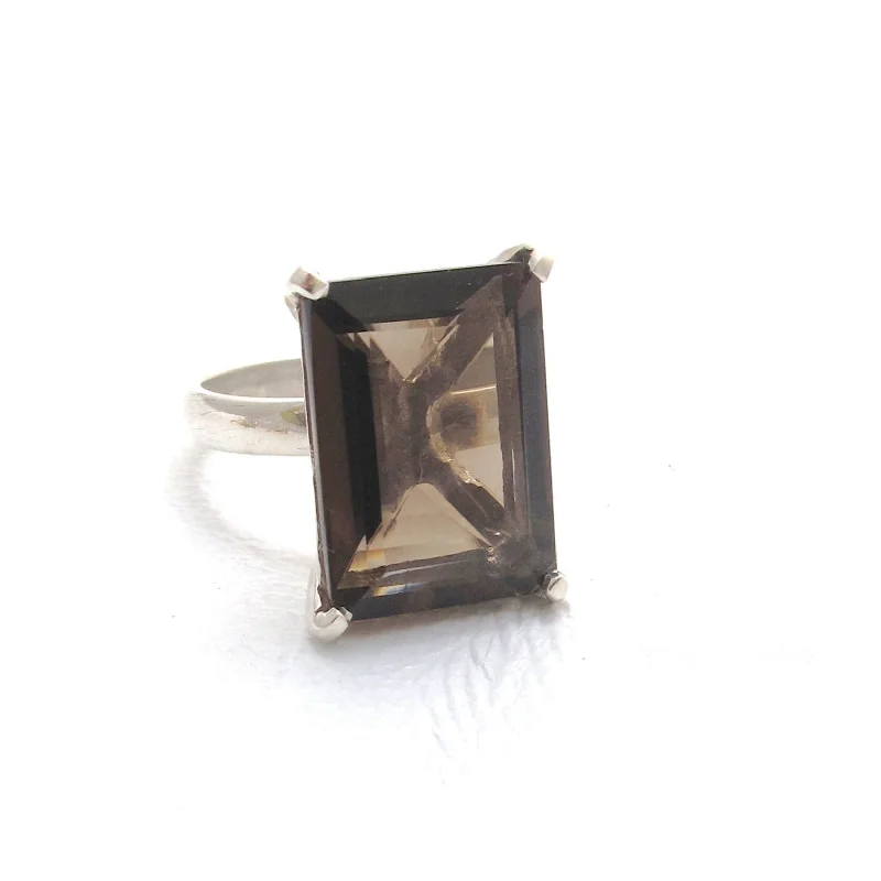 Trendy Engagement Ring Sets-Lucent Smoky Quartz Ring