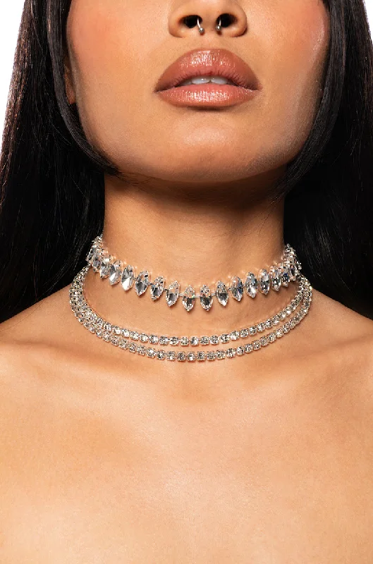 Trendy Silver Chain Necklaces-LAYERED CHOKER NECKLACE IN SILVER