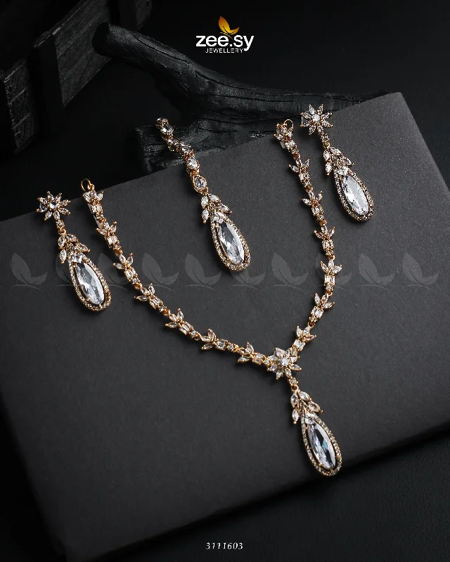 Elegant Personalized Necklaces-Saba Qamar Necklace Sets